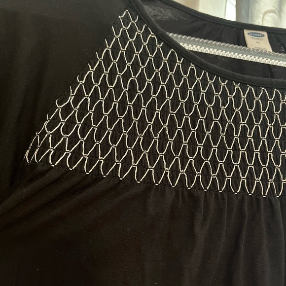 Classy Black Blouse 💕 - Picture 2 of 4